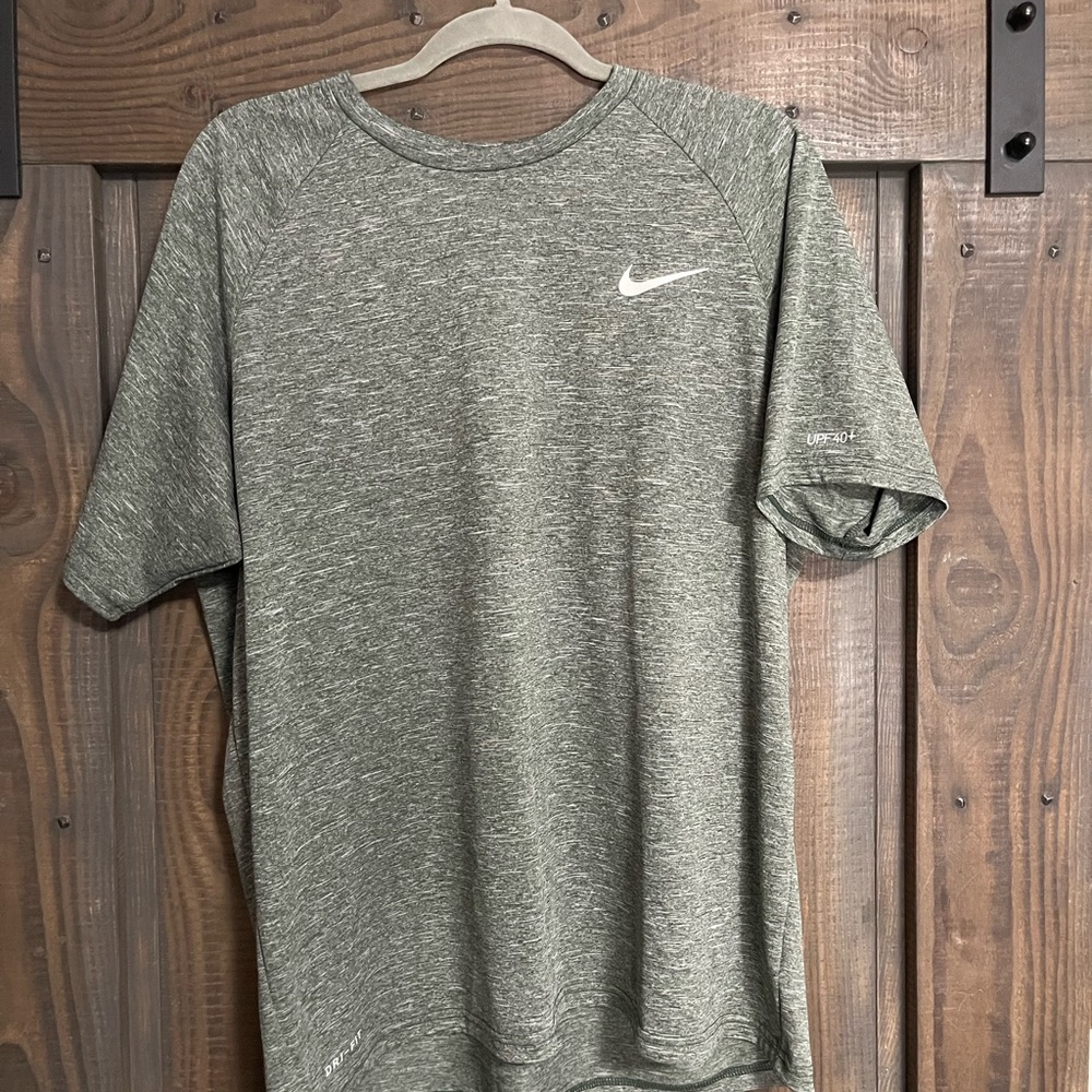 Nike Men’s Dri-Fit UPF 40+